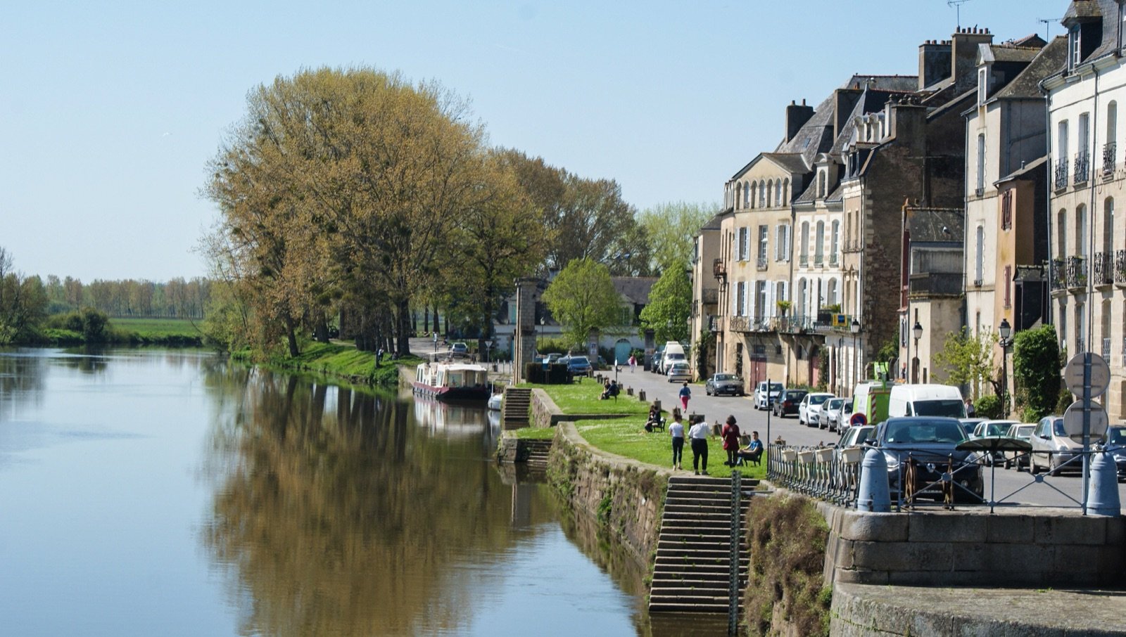 Redon, au confluent de la Vilaine et du canal de Nantes à Brest