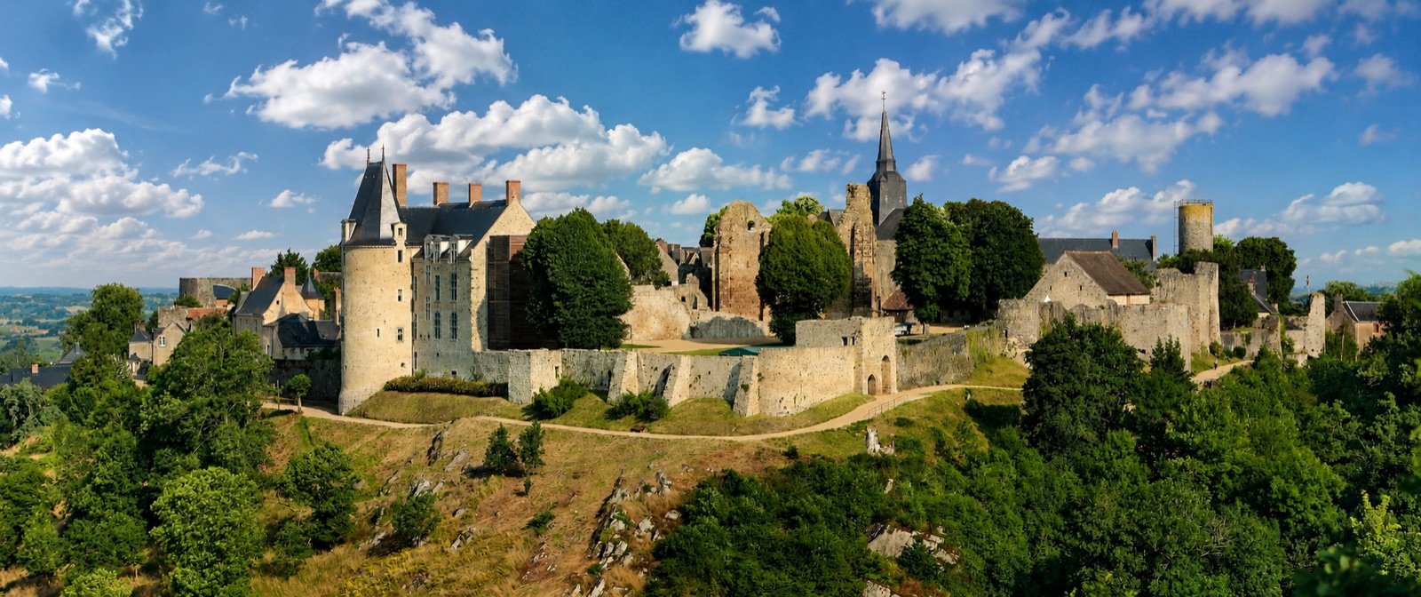 Sainte-Suzanne, cité médiévale des Pays de la Loire