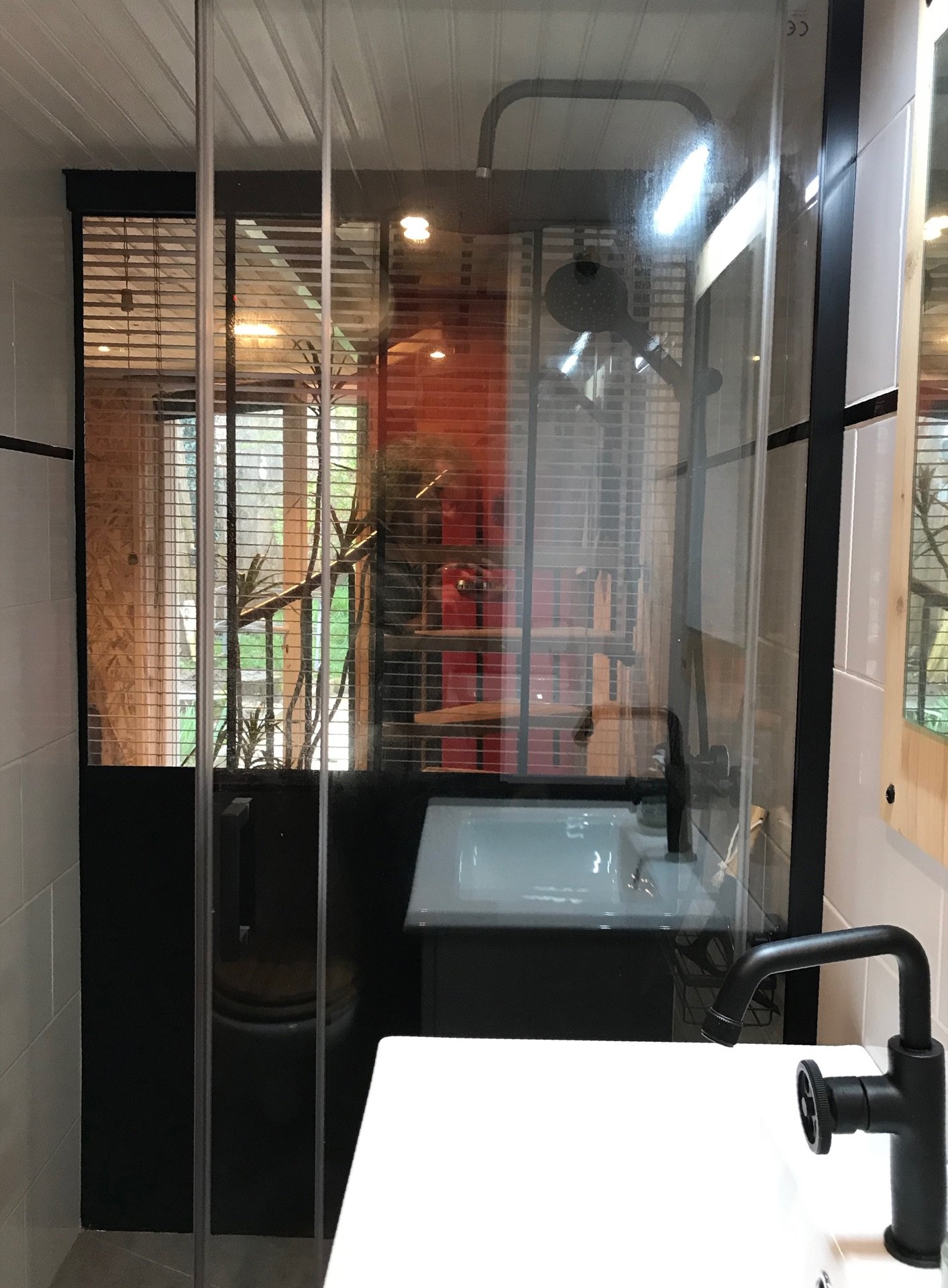 La Quincaillerie — view 6